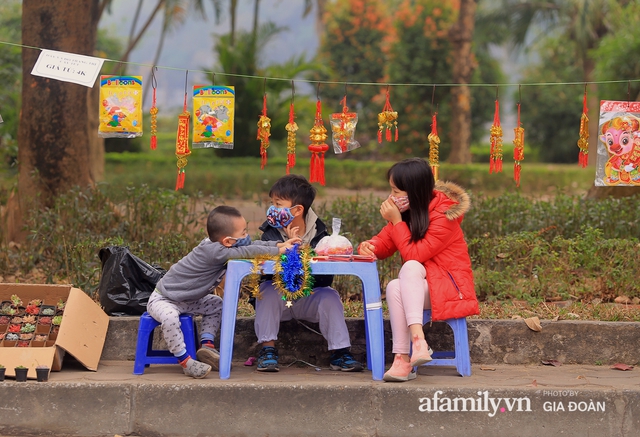 Cha mẹ vắt chân lên cổ vì con được nghỉ Tết sớm phòng dịch: Người tất tưởi gửi con về quê để đi cày, người cương quyết ở hết dịch mới về! - Ảnh 19.