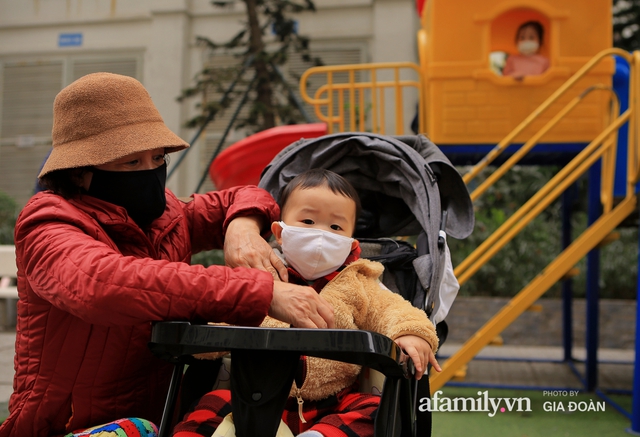 Cha mẹ vắt chân lên cổ vì con được nghỉ Tết sớm phòng dịch: Người tất tưởi gửi con về quê để đi cày, người cương quyết ở hết dịch mới về! - Ảnh 7.