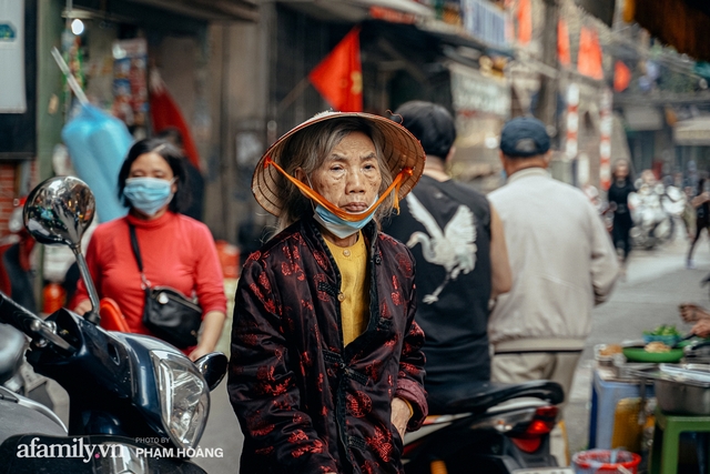 Ngày cuối năm bình yên trong ngõ chợ Thanh Hà - ngôi chợ lâu đời nhất phố cổ được giới nhà giàu chuộng mua vì toàn đồ chất lượng tươi ngon - Ảnh 22.