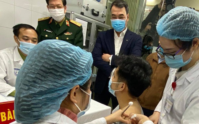 Điều kỳ diệu có lần nữa gọi tên Việt Nam vào năm 2021 nhờ vaccine?