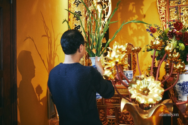 Nghe “trai làng Quảng Bá” kể chuyện từ nhỏ đã được rèn cắm hoa, nấu cỗ và tiết lộ thú chơi Tết tao nhã với mía ướp 5 loại hoa thơm - Ảnh 6.