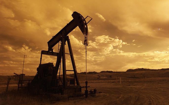Giá dầu bất ngờ tăng nhanh, những gì sẽ tác động tới thị trường trong thời gian tới?
