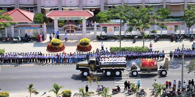  Xúc động tiễn đưa nguyên Phó Thủ tướng Trương Vĩnh Trọng  - Ảnh 6.