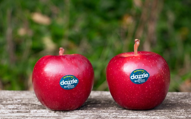 Táo Dazzle là loại táo hữu cơ New Zealand được tìm kiếm nhiều nhất trên thị trường sau mùa vụ năm 2020 thành công. Ảnh: Bostock