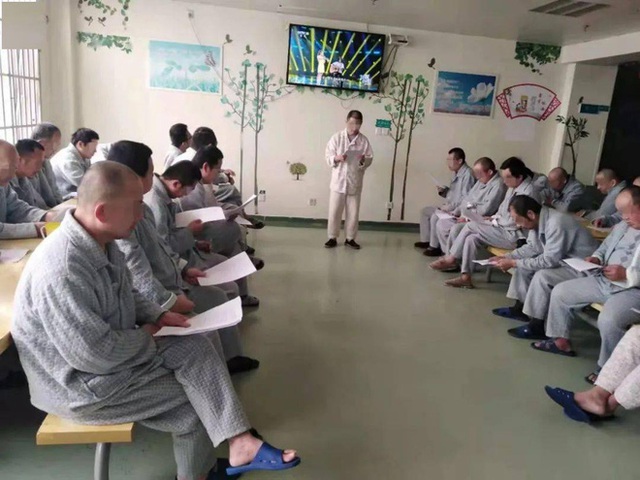  BS hé lộ hình ảnh hiếm của bệnh nhân trầm cảm: Chữa bệnh về tâm thần cũng thật lắm công phu - Ảnh 7.