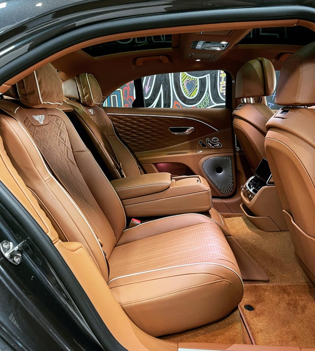 Bentley Flying Spur First Edition 2021 phối màu kiểu độc về Việt Nam, dành cho chủ xe gu mặn chứ không phải bình thường - Ảnh 6.