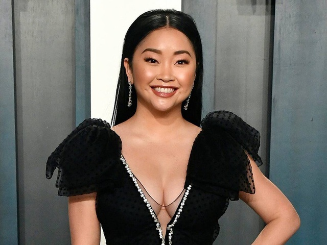 Nữ diễn viên gốc Việt nổi tiếng nhất ở Hollywood: Từ bé gái bị bỏ rơi ở trại mồ côi đến ngôi sao tỏa sáng nhờ series trên Netflix - Ảnh 1.