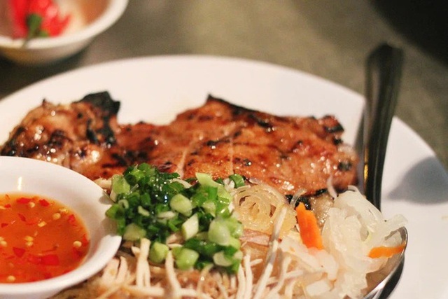 The most culinary destinations in Vietnam: Hanoi and Saigon are in the top, a series of seas are also named - Photo 3.