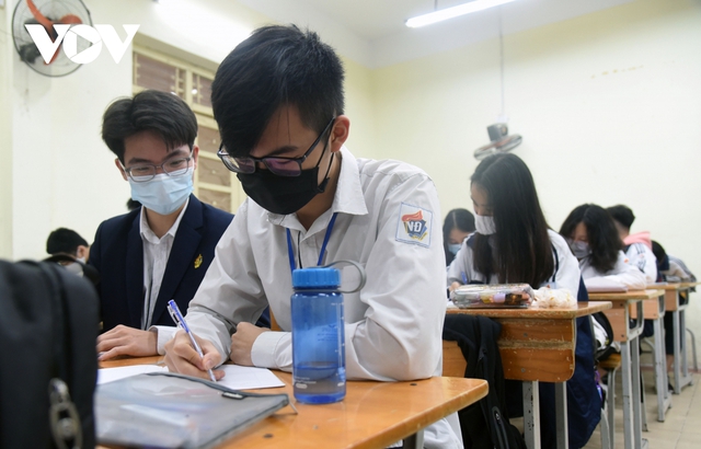 Hơn 2 triệu học sinh Hà Nội trở lại trường trong điều kiện phòng dịch được siết chặt - Ảnh 15.
