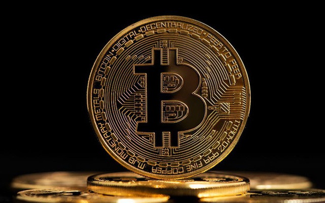 “Giá Bitcoin có thể lên 300.000 USD, sau đó vỡ bong bóng”