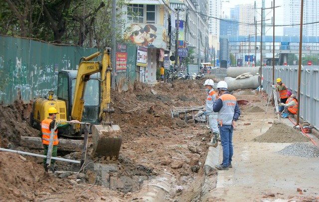 Tăng tốc thi công hầm chui đường bộ nút giao Lê Văn Lương - Khuất Duy Tiến - Ảnh 4.