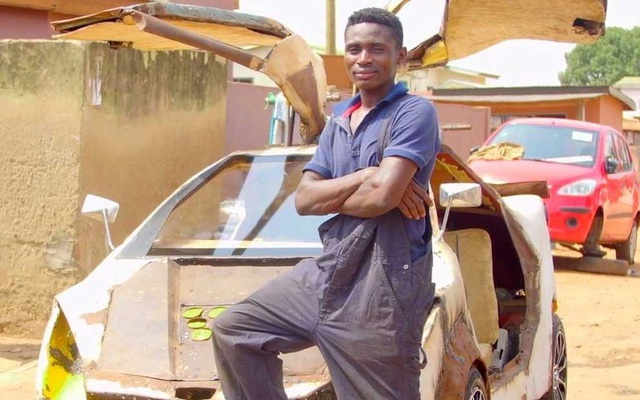 Ở tuổi 18, "Elon Musk của Ghana" tự tay tạo ra ô tô chỉ từ sắt vụn và chí lớn