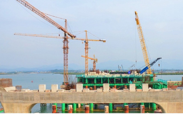 Quảng Ninh tăng tốc các dự án hạ tầng trọng điểm