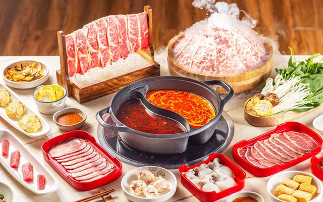 Cửa hàng lẩu buffet nổi tiếng Hà Nội bị tố thức ăn có gián, phi lê cá còn xương khiến KH bị hóc phải mổ nội soi, dịch vụ chậm