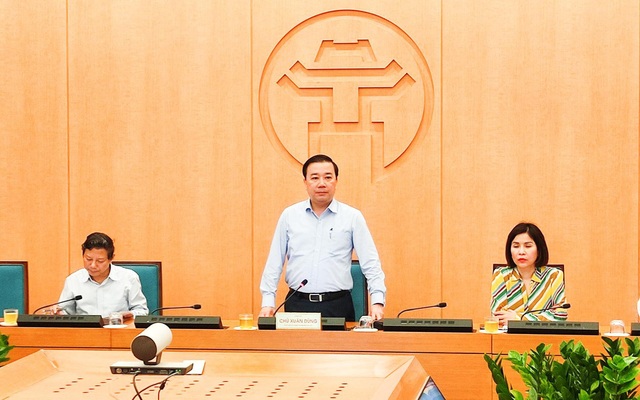 Phó Chủ tịch UBND thành phố Hà Nội Chử Xuân Dũng phát biểu tại cuộc họp