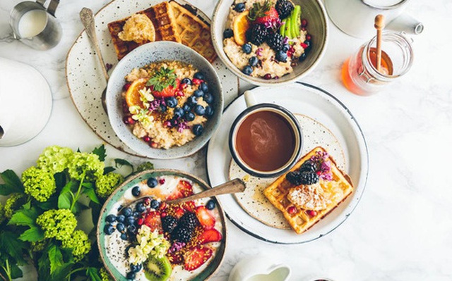 10 thói quen ăn sáng có thể phá hỏng ngày mới
