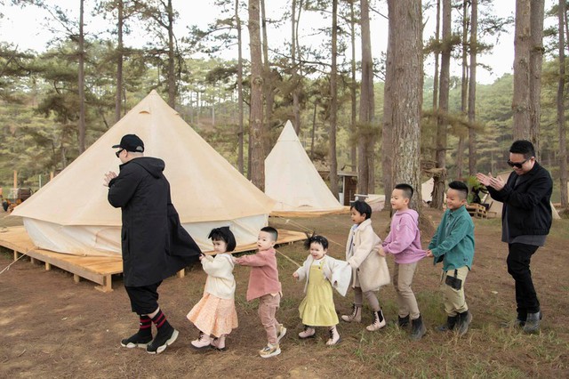 Cuộc đời lạ lùng của NTK Đỗ Mạnh Cường: Từng nghĩ thời trang là phù phiếm, sẵn sàng chắt bóp chi tiêu để vung tiền cho 8 người con nuôi - Ảnh 6.