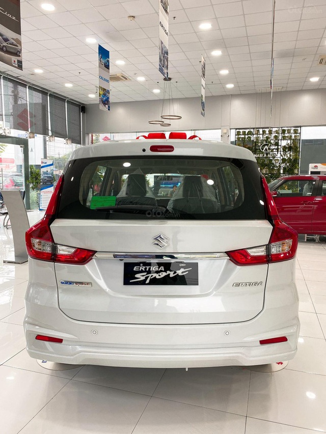 Bị Xpander vượt xa, Suzuki Ertiga Sport ồ ạt giảm giá 50 triệu đồng tại đại lý - Ảnh 4.