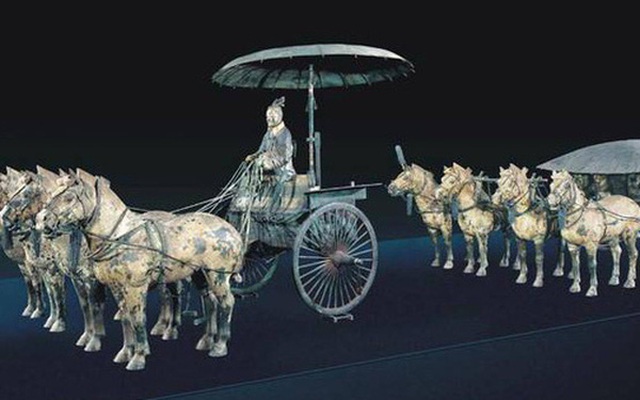 Vỡ thành 3000 mảnh, gần chục năm phục dựng: Thế giới vẫn phải kinh ngạc với độ tinh xảo của 2 cỗ xe ngựa đồng lớn nhất trong mộ Tần Thủy Hoàng