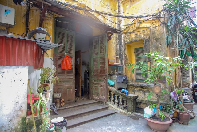  Loạt công trình biệt thự cổ ở Hà Nội bị xâm hại  - Ảnh 19.