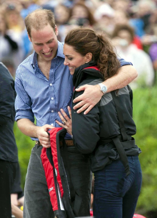Kỷ niệm 10 năm ngày cưới của vợ chồng William - Kate, nhìn lại loạt khoảnh khắc tình bể bình chứng minh họ là một nửa hoàn hảo dành cho nhau - Ảnh 5.