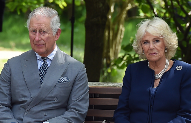 Thực hư thông tin Thái tử Charles ra ở riêng và chuẩn bị ly hôn với bà Camilla, kết thúc cuộc hôn nhân 16 năm - Ảnh 1.