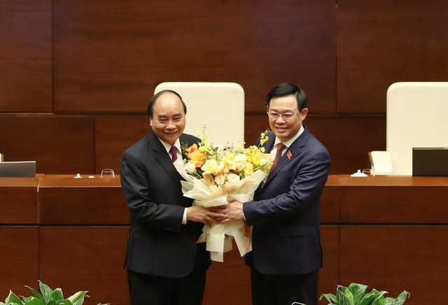  Đề cử ông Nguyễn Xuân Phúc để Quốc hội bầu làm Chủ tịch nước  - Ảnh 1.