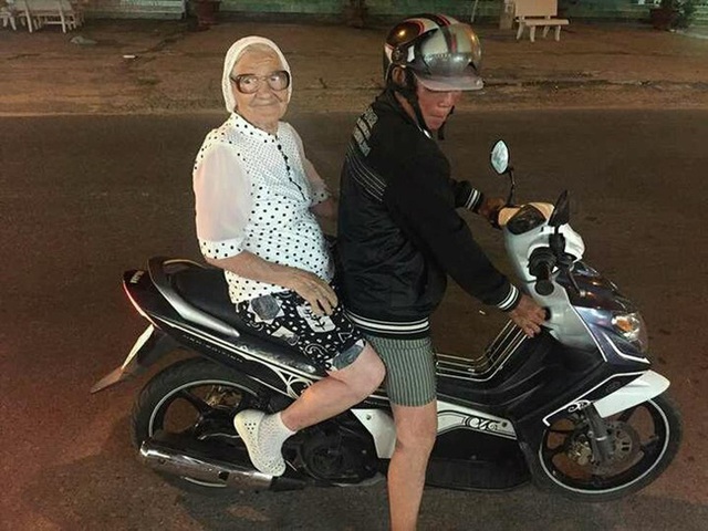 Cụ bà U90 người Nga dốc hết tiền tiết kiệm để đi du lịch khắp thế giới, đến Việt Nam cưỡi xe máy vi vu ngắm cảnh chất hơn nước cất - Ảnh 5.
