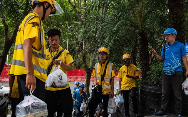 Nhà hàng "ma" đang mọc như nấm tại Trung Quốc: Mặt trái của ngành công nghiệp giao hàng phát triển quá mạnh