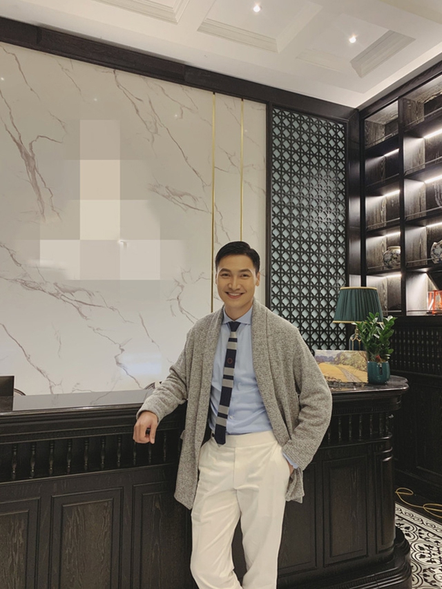 Gương mặt soái ca của phim truyền hình miền Bắc - Mạnh Trường: Chuẩn quý ông lịch lãm, được các hãng thời trang tin dùng và cuộc sống giàu có, viên mãn - Ảnh 1. Gương mặt soái ca của phim truyền hình miền Bắc - Mạnh Trường: Chuẩn quý ông lịch lãm, được các hãng thời trang tin dùng và cuộc sống giàu có, viên mãn - Ảnh 1.