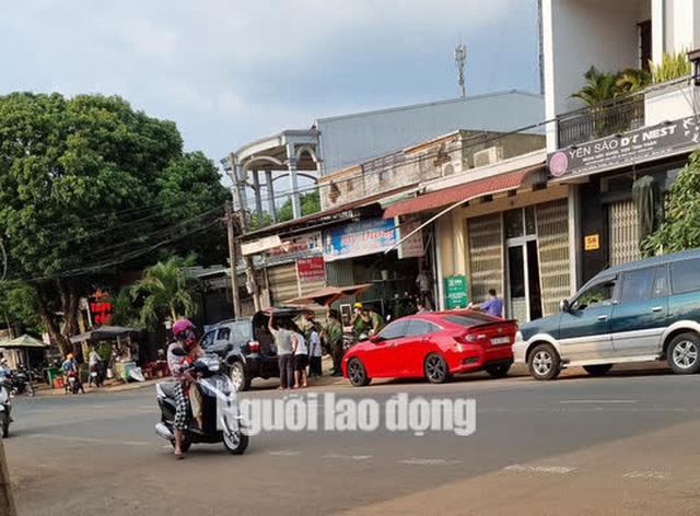 Nhân viên BIDV vỡ nợ 200 tỉ đồng: Bắt thêm nguyên cán bộ Ngân hàng Phát triển Việt Nam - Ảnh 3. Nhân viên BIDV vỡ nợ 200 tỉ đồng: Bắt thêm nguyên cán bộ Ngân hàng Phát triển Việt Nam - Ảnh 3.
