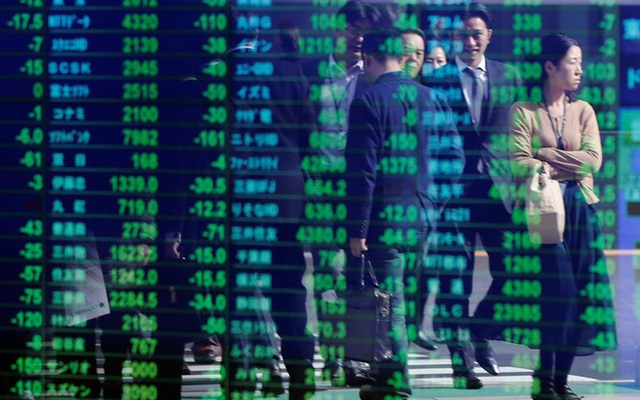 Chứng khoán châu Á "xanh mướt", Nikkei tăng gần 500 điểm, cổ phiếu Alibaba ngược dòng giảm 5%