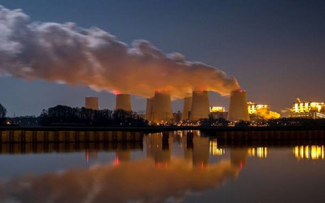 Financial Times: IEA kêu gọi các nước lập tức ngừng sản xuất nhiên liệu hóa thạch