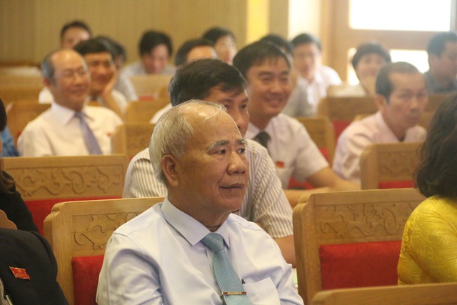  Khởi tố, bắt giam cựu Phó Chủ tịch UBND tỉnh Khánh Hòa Đào Công Thiên  - Ảnh 1.