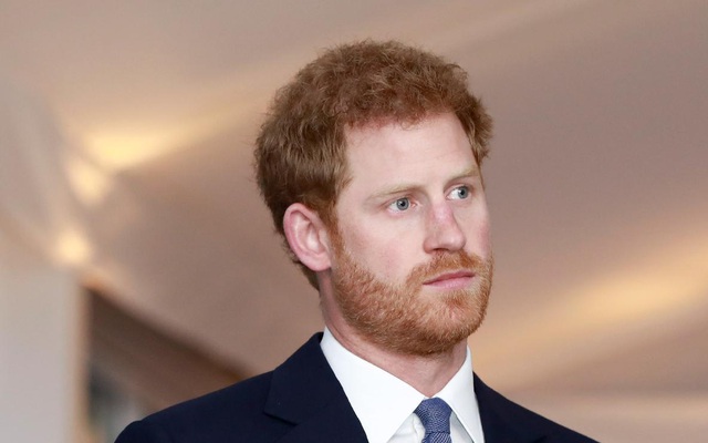Harry không hề hạnh phúc bên vợ con như lời đã nói, nhà báo Mỹ cầu xin dân Anh "hãy nhận Hoàng tử về"