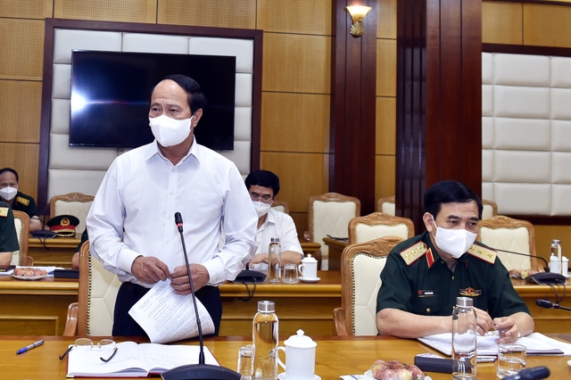 Chùm ảnh: Thủ tướng vào Bắc Giang động viên các lực lượng trên tuyến đầu chống dịch - Ảnh 2.