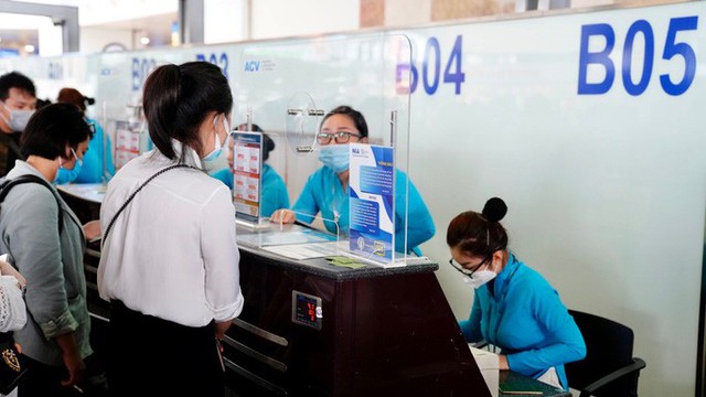  Cảng vụ hàng không miền Bắc khẳng định nước rửa tay ở Nội Bài không phải nước lã  - Ảnh 8.