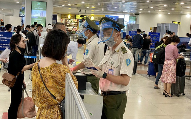 Cảng vụ hàng không miền Bắc khẳng định nước rửa tay ở Nội Bài không phải nước lã