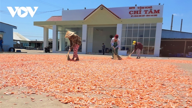 “Tôm khô Rạch Gốc” làm không đủ bán - Ảnh 6.