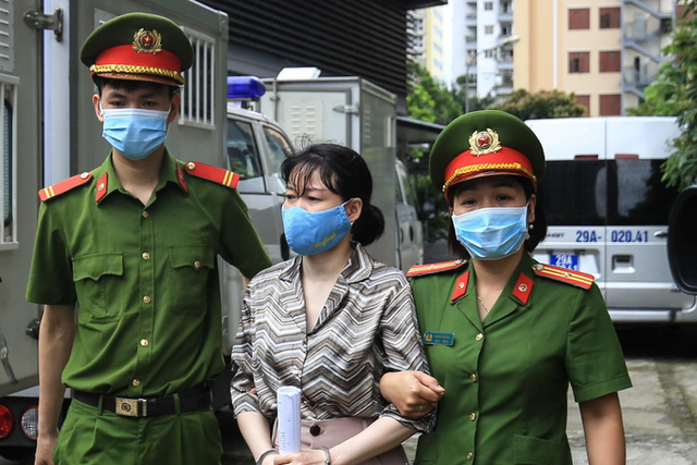 Nhật Cường chuyển hàng ngàn tỉ đồng buôn lậu ra nước ngoài như thế nào? - Ảnh 1. Nhật Cường chuyển hàng ngàn tỉ đồng buôn lậu ra nước ngoài như thế nào? - Ảnh 1.