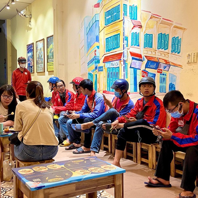Founder Hanoi Ngon kể hành trình 3 năm từ xe đẩy vỉa hè thành ngôi sao trên app: Tận dụng triệt để Grab, Now và Beamin, tung hứng thủ thuật marketing, thu thập dữ liệu ‘quái chiêu’ - Ảnh 4. Founder Hanoi Ngon kể hành trình 3 năm từ xe đẩy vỉa hè thành ngôi sao trên app: Tận dụng triệt để Grab, Now và Beamin, tung hứng thủ thuật marketing, thu thập dữ liệu ‘quái chiêu’ - Ảnh 4.