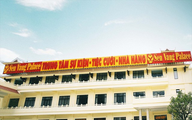 Hỏa tốc truy tìm hơn 500 người dự đám cưới có trường hợp tiếp xúc gần với ca Covid-19