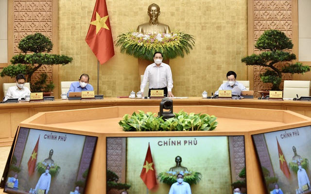 Thủ tướng Phạm Minh Chính: Chuyển phòng chống dịch Covid-19 từ phòng ngự sang tấn công