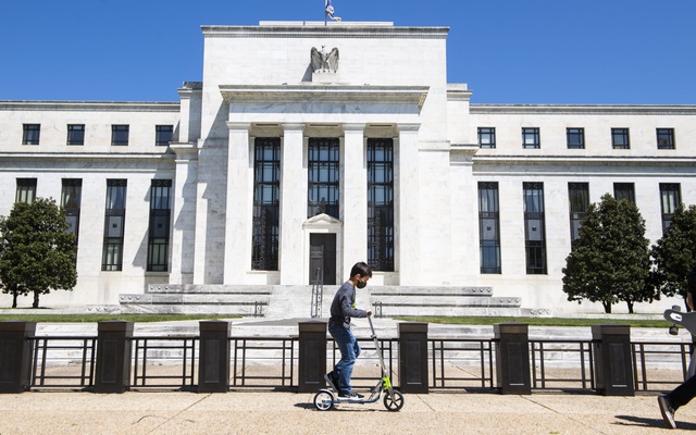 Fed cảnh báo TTCK đối diện nguy cơ 'đỏ lửa' khi định giá tài sản tăng quá cao
