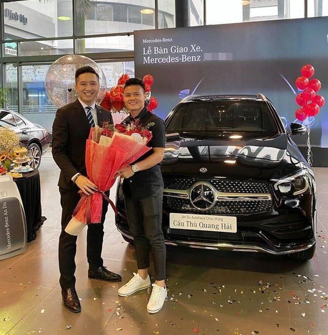 Những 9x tài năng ở Việt Nam sở hữu siêu xe tiền tỷ khi tuổi còn rất trẻ: Người sở hữu cả bộ sưu tập xe với giá trị tới 21 tỷ, người chi cả chục tỷ đồng cho một chiếc xe ưng ý - Ảnh 10. Những 9x tài năng ở Việt Nam sở hữu siêu xe tiền tỷ khi tuổi còn rất trẻ: Người sở hữu cả bộ sưu tập xe với giá trị tới 21 tỷ, người chi cả chục tỷ đồng cho một chiếc xe ưng ý - Ảnh 10.