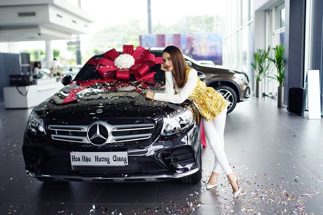 Những 9x tài năng ở Việt Nam sở hữu siêu xe tiền tỷ khi tuổi còn rất trẻ: Người sở hữu cả bộ sưu tập xe với giá trị tới 21 tỷ, người chi cả chục tỷ đồng cho một chiếc xe ưng ý - Ảnh 7. Những 9x tài năng ở Việt Nam sở hữu siêu xe tiền tỷ khi tuổi còn rất trẻ: Người sở hữu cả bộ sưu tập xe với giá trị tới 21 tỷ, người chi cả chục tỷ đồng cho một chiếc xe ưng ý - Ảnh 7.