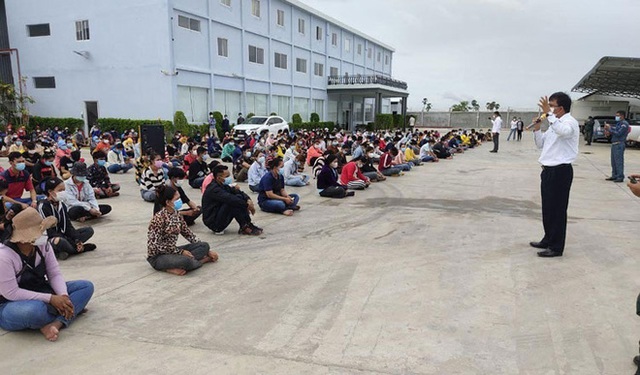 1.000 công nhân Campuchia chạy trốn xét nghiệm COVID-19: Người bệnh lấy người khỏe làm lá chắn - Ảnh 1.