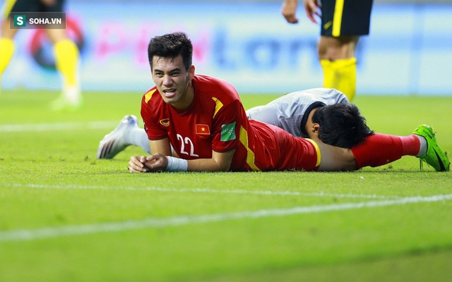 ĐT Việt Nam nhiều cửa đi tiếp sau trận thắng Malaysia, chờ một tin vui từ quê hương thầy Park