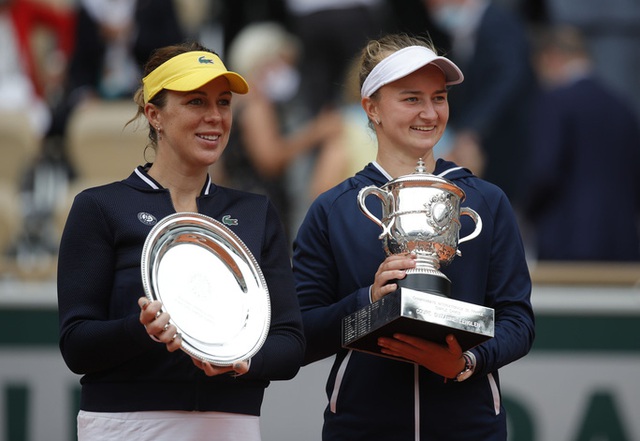  Chân dung nữ hoàng Roland Garros 2021  - Ảnh 1.