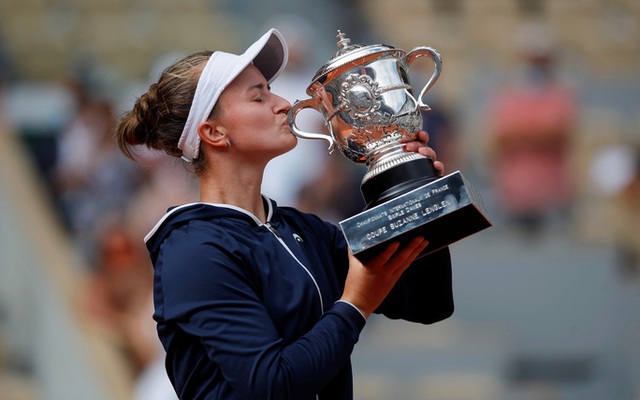 Krejcikova đã hiện thực hóa giấc mơ giành danh hiệu Grand Slam đơn nữ đầu tiên trong sự nghiệp